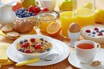 Защо трябва да закусваме сутрин? Три важни причини: